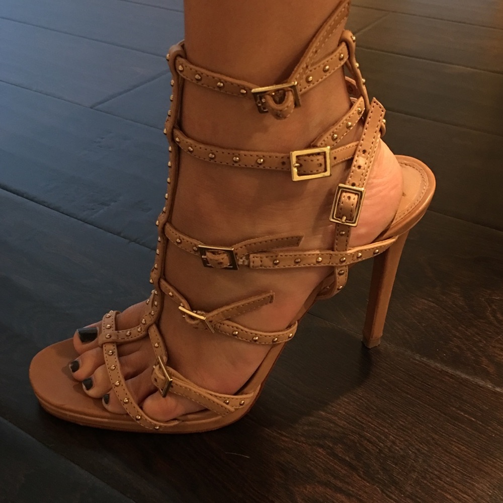 VC Signature Heels
